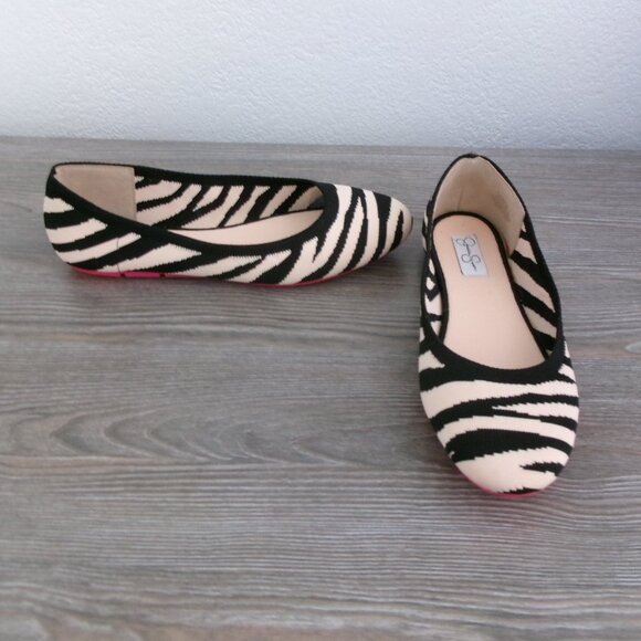 Jessica Simpson BRINLEY 2 Zebra Ballet Flats Shoes 8.5 Black and Cream Clean - Picture 1 of 13